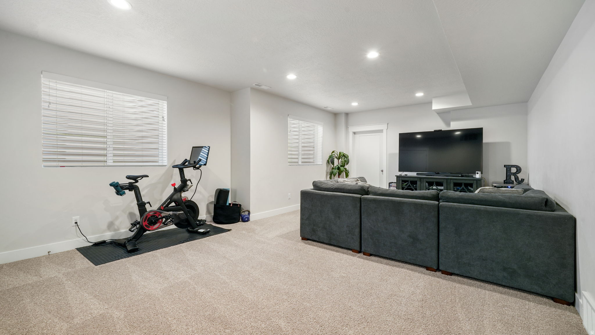 BEACON POINTE - Residential