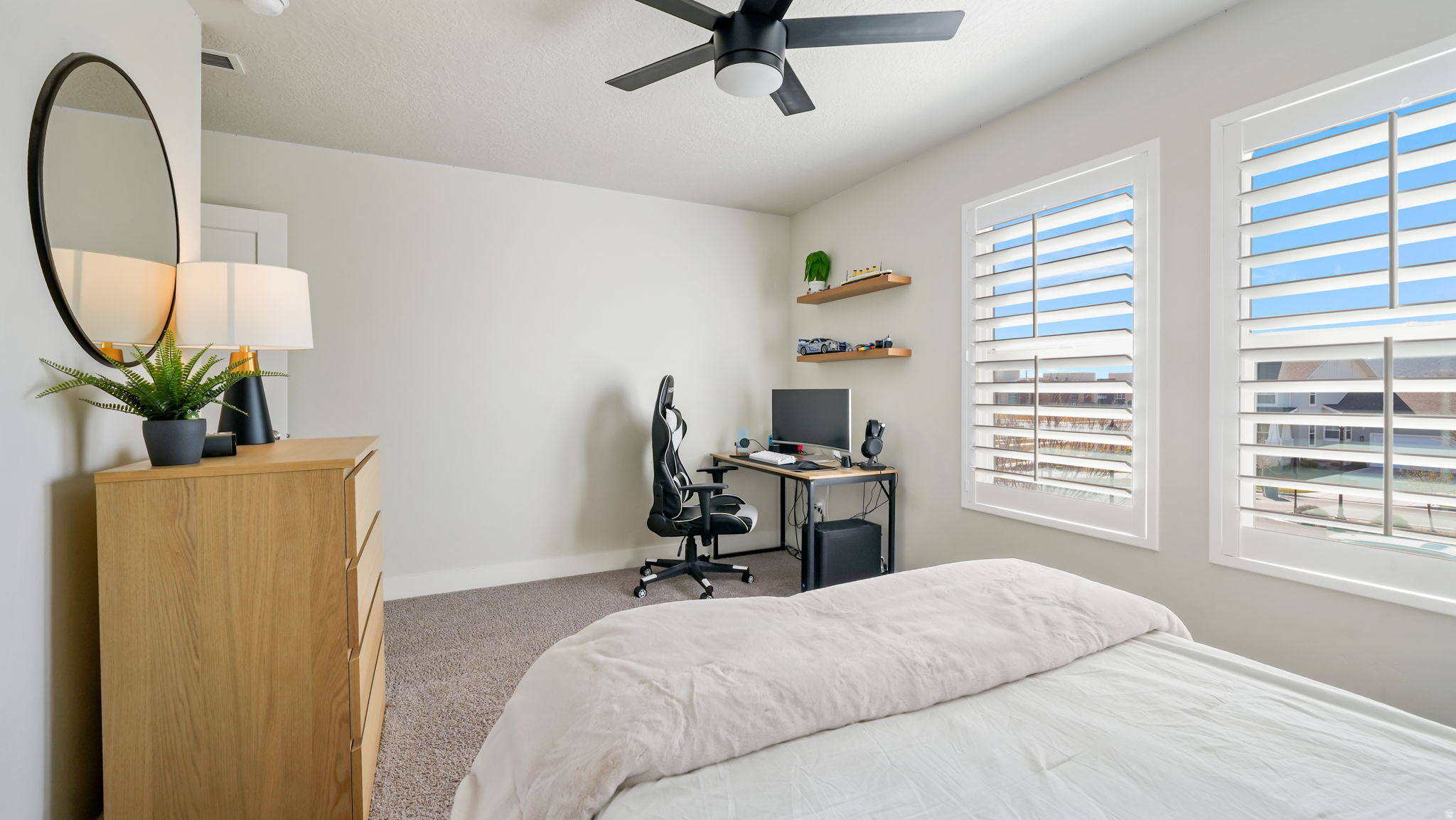 BEACON POINTE - Residential