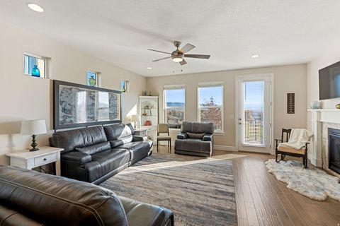Tiny photo for 836 N PINEHURST DR W, Midway, UT 84049 (MLS # 2155261)