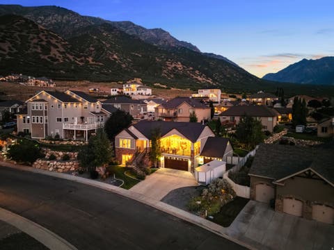 Tiny photo for 1092 E 300 S, Santaquin, UT 84655 (MLS # 2177804)