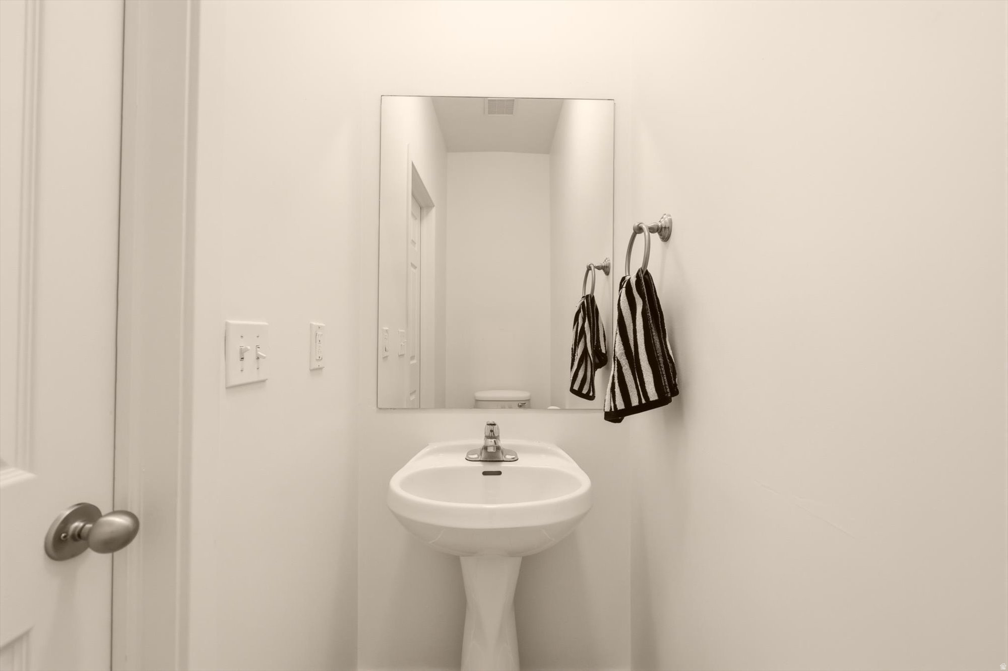THE GABLES AT PLEASANT GROVE - Residential