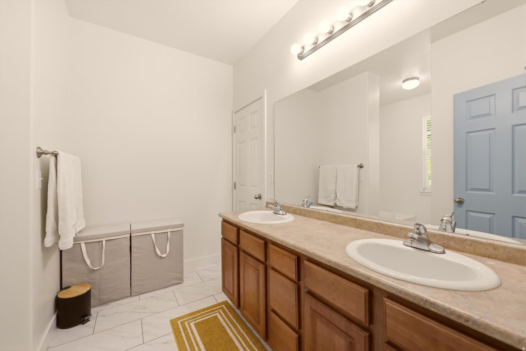THE GABLES AT PLEASANT GROVE - Residential