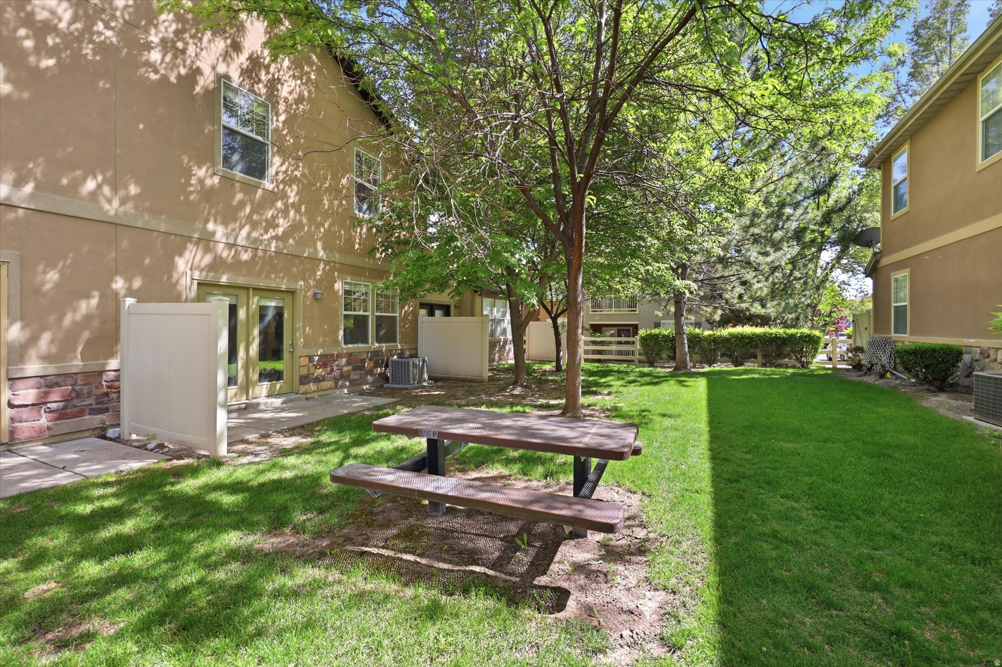 THE GABLES AT PLEASANT GROVE - Residential