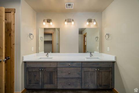 Tiny photo for 812 N PALISADE DR, Moab, UT 84532 (MLS # 2107294)