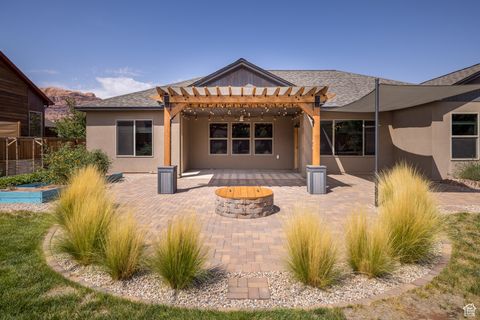 Tiny photo for 812 N PALISADE DR, Moab, UT 84532 (MLS # 2107294)