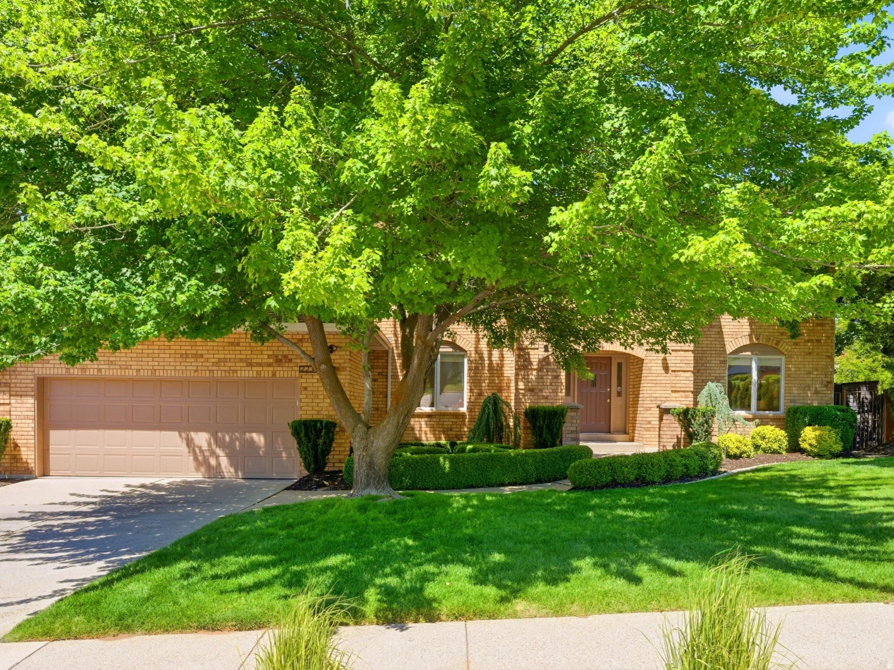 SOMERSET SOUTH SUB. - Residential