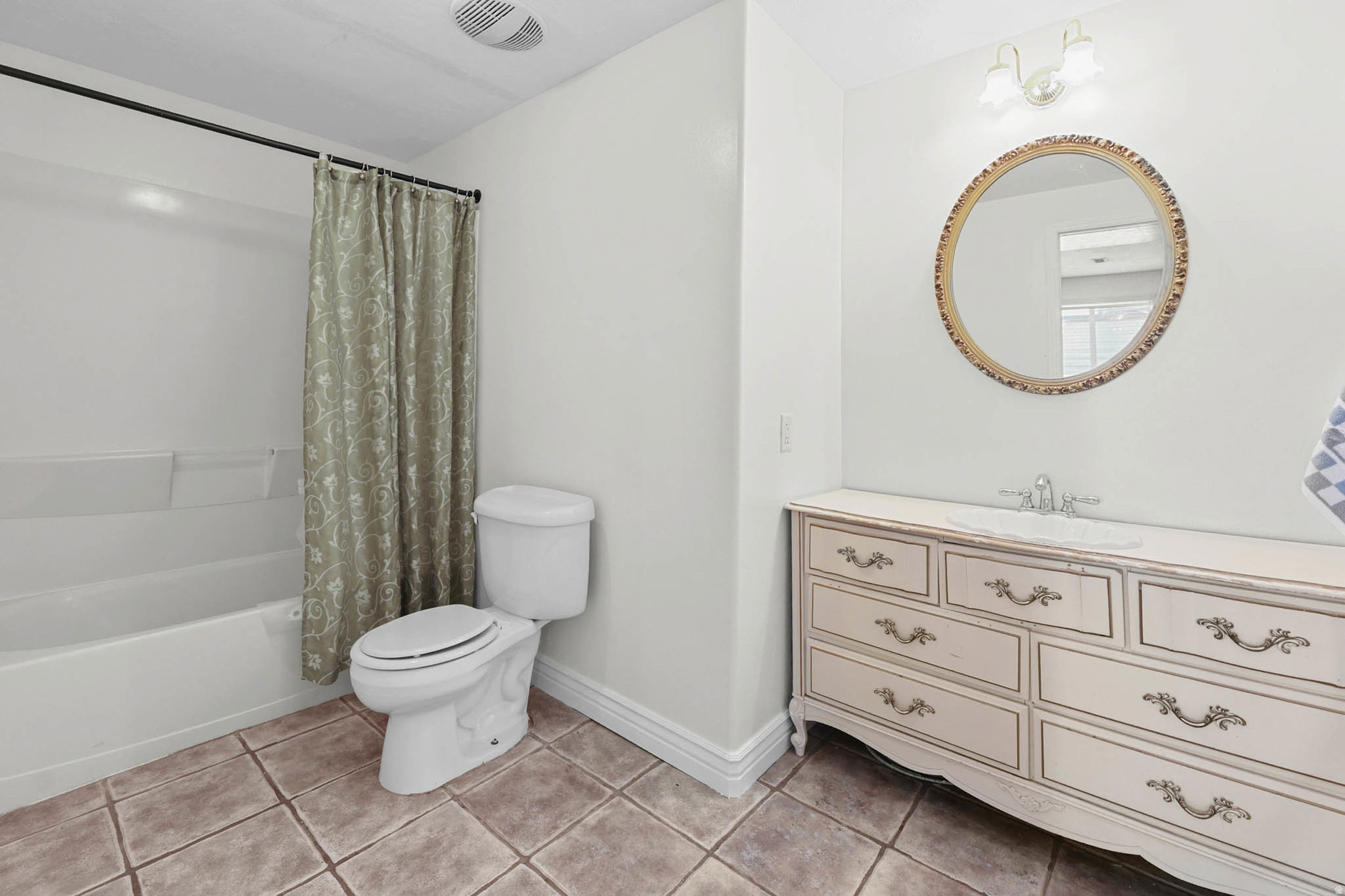 OVERLAKE ESTATES - Residential