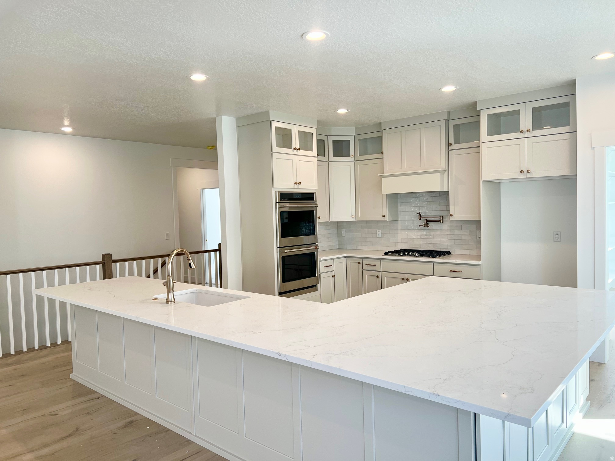 DAYBREAK - Residential