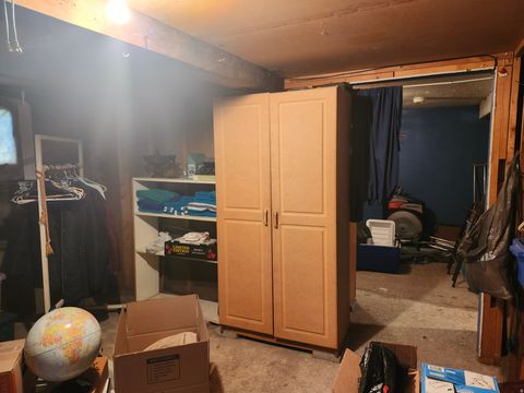 Tiny photo for 165 S 100 E, Kaysville, UT 84037 (MLS # 2158665)
