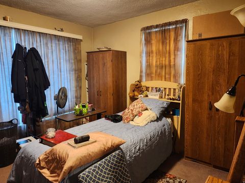 Tiny photo for 165 S 100 E, Kaysville, UT 84037 (MLS # 2158665)
