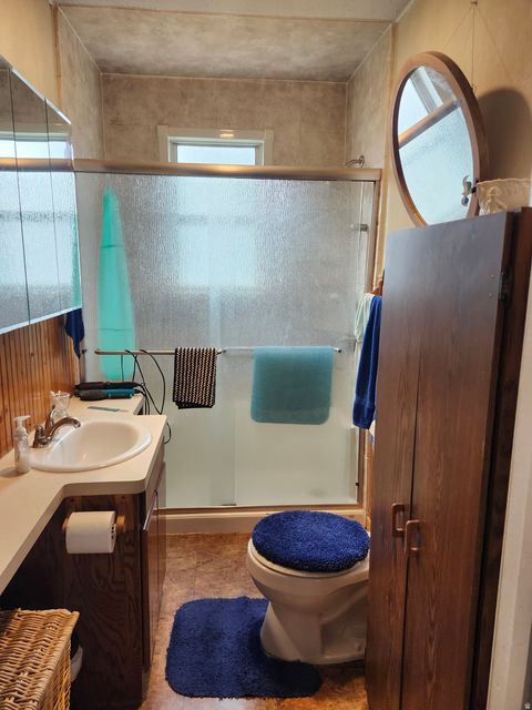 Tiny photo for 165 S 100 E, Kaysville, UT 84037 (MLS # 2158665)