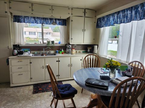 Tiny photo for 165 S 100 E, Kaysville, UT 84037 (MLS # 2158665)