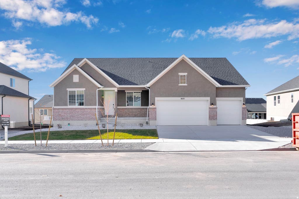 Photo of 8645 N HALLORAN CT #1323, Lake Point, UT 84074 (MLS # 2173358)