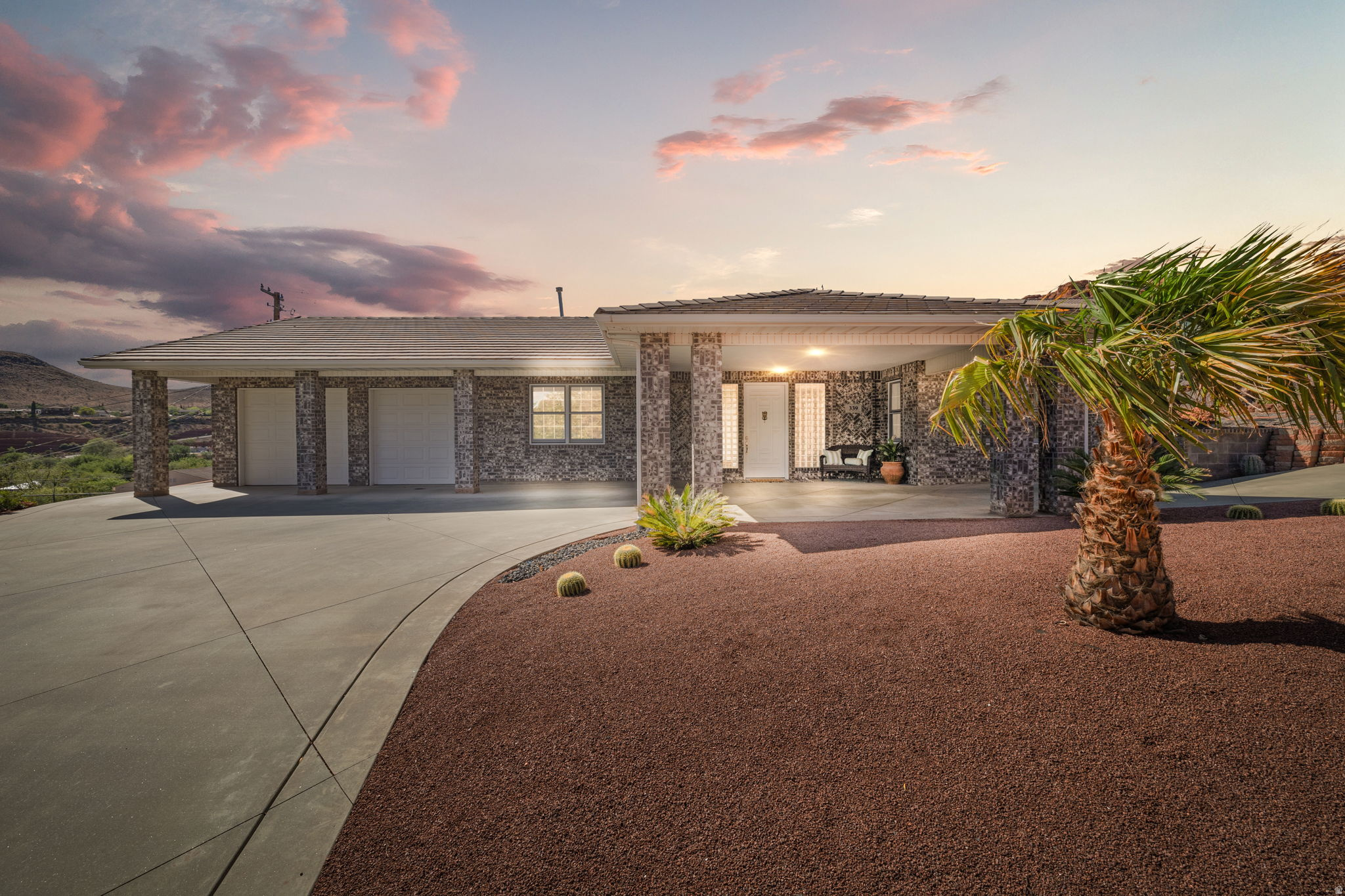 SANDSTONE TERRACE - Residential