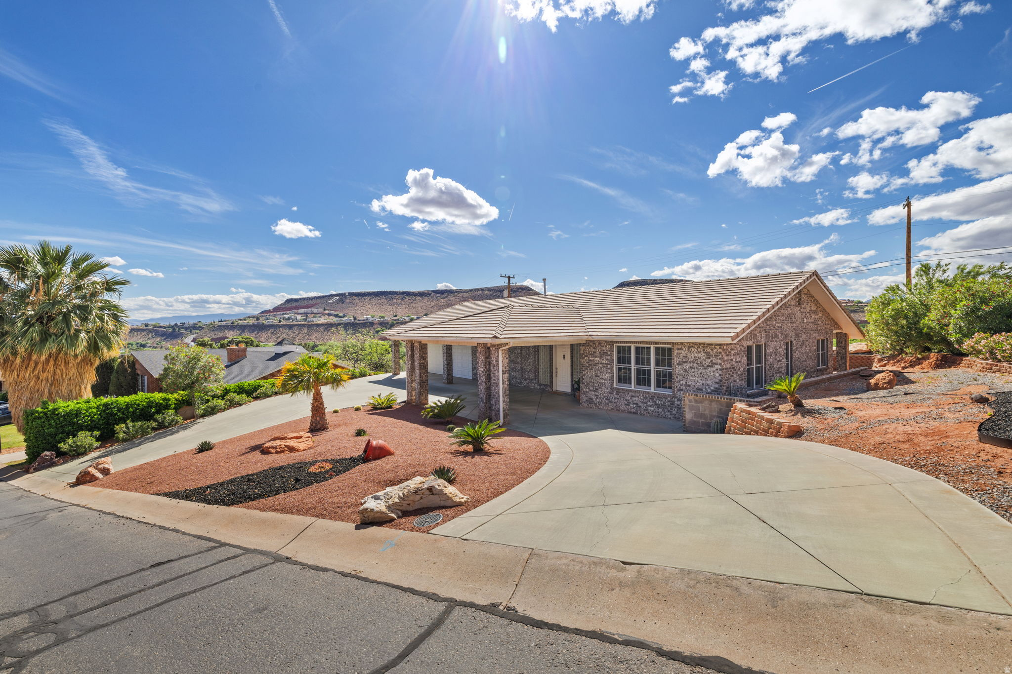 SANDSTONE TERRACE - Residential