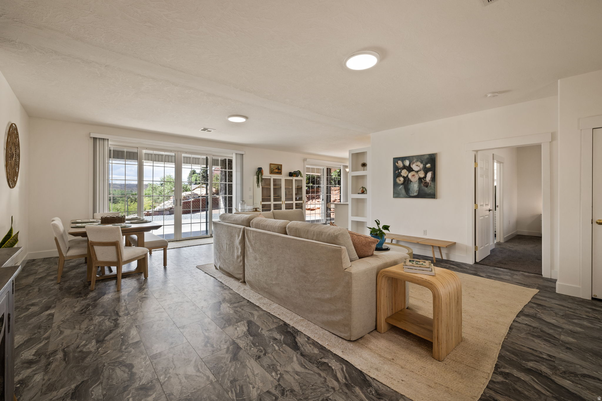 SANDSTONE TERRACE - Residential