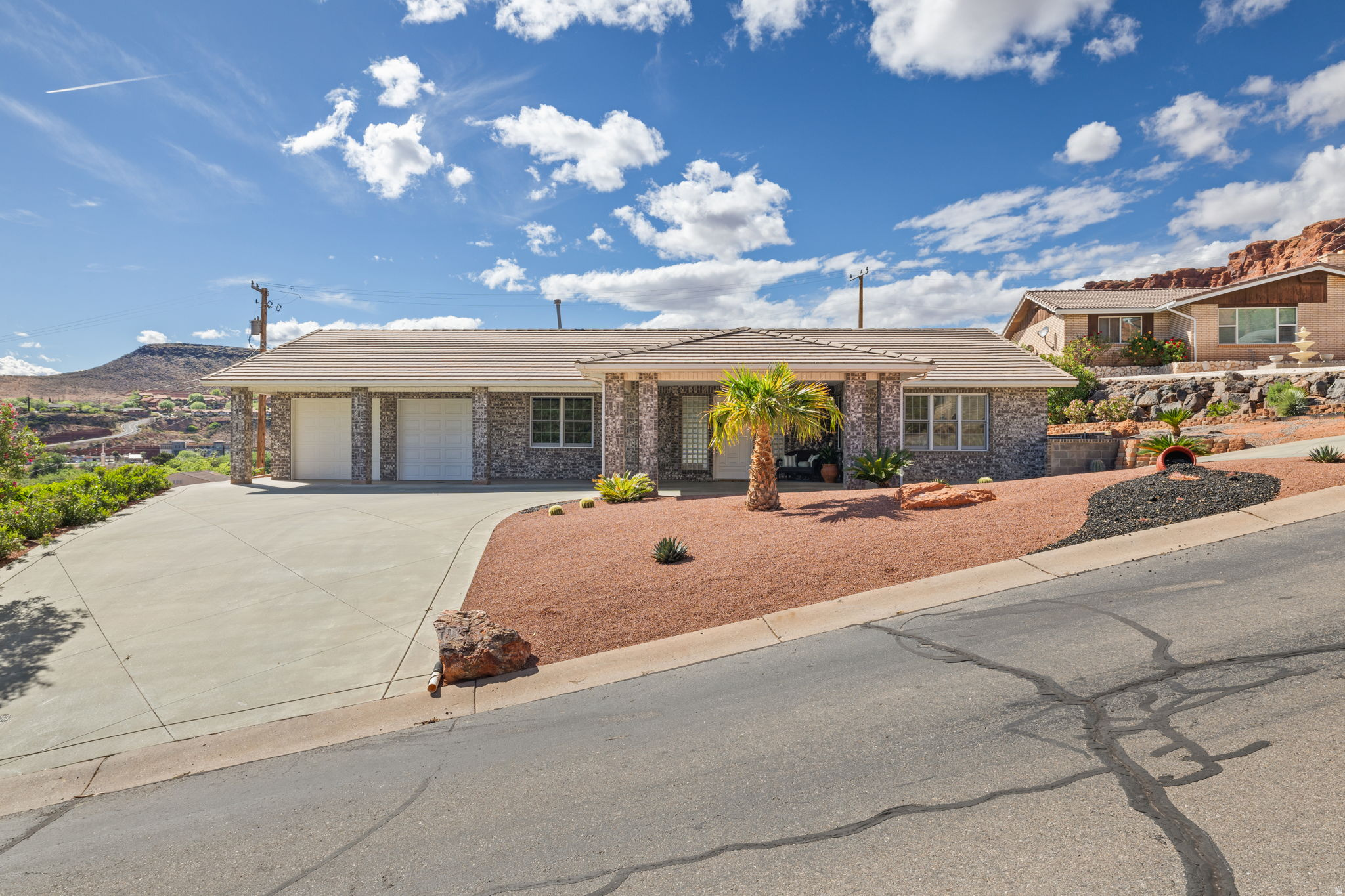 SANDSTONE TERRACE - Residential