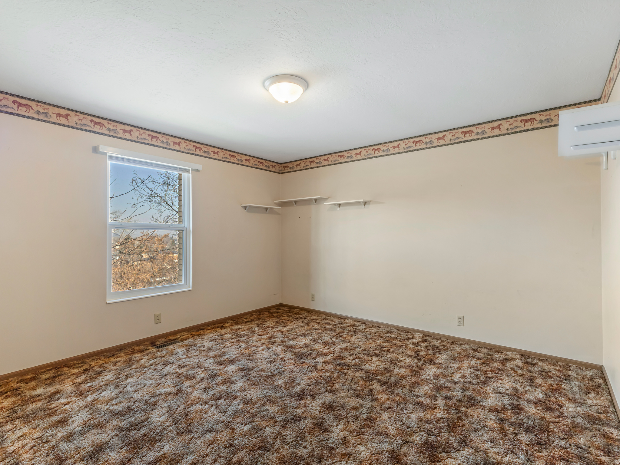 DEER RUN ESTATES - Residential