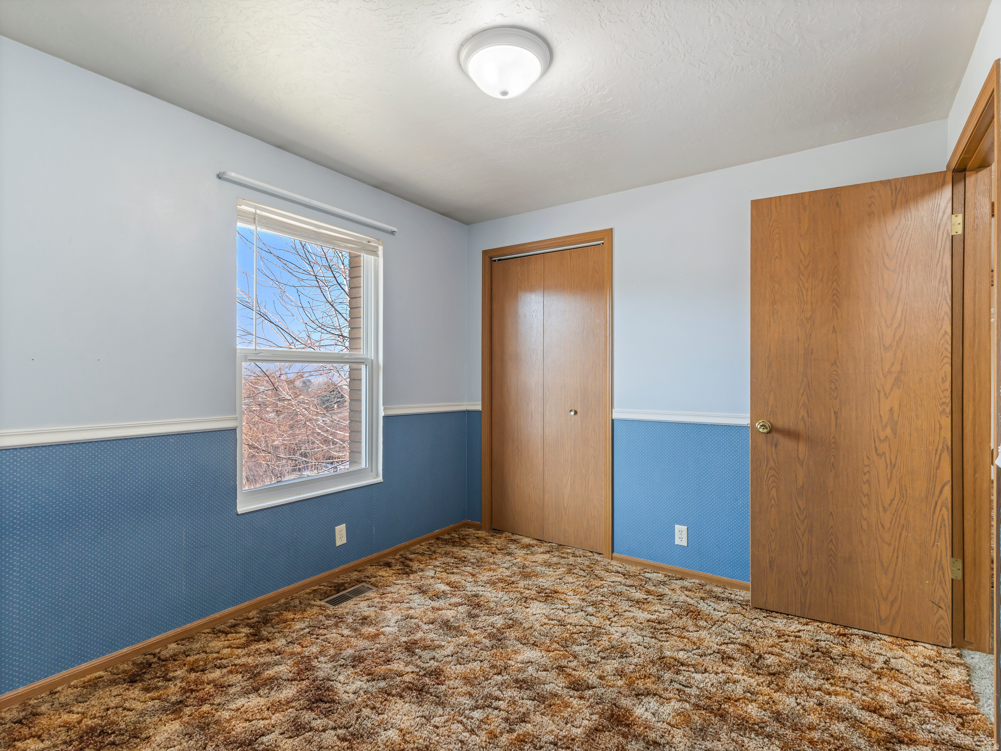 DEER RUN ESTATES - Residential