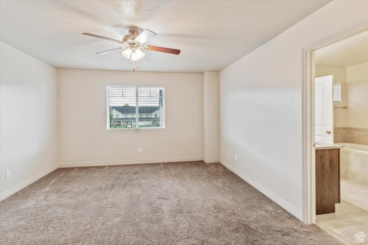 SANDY POINT TOWNHOME - Residential
