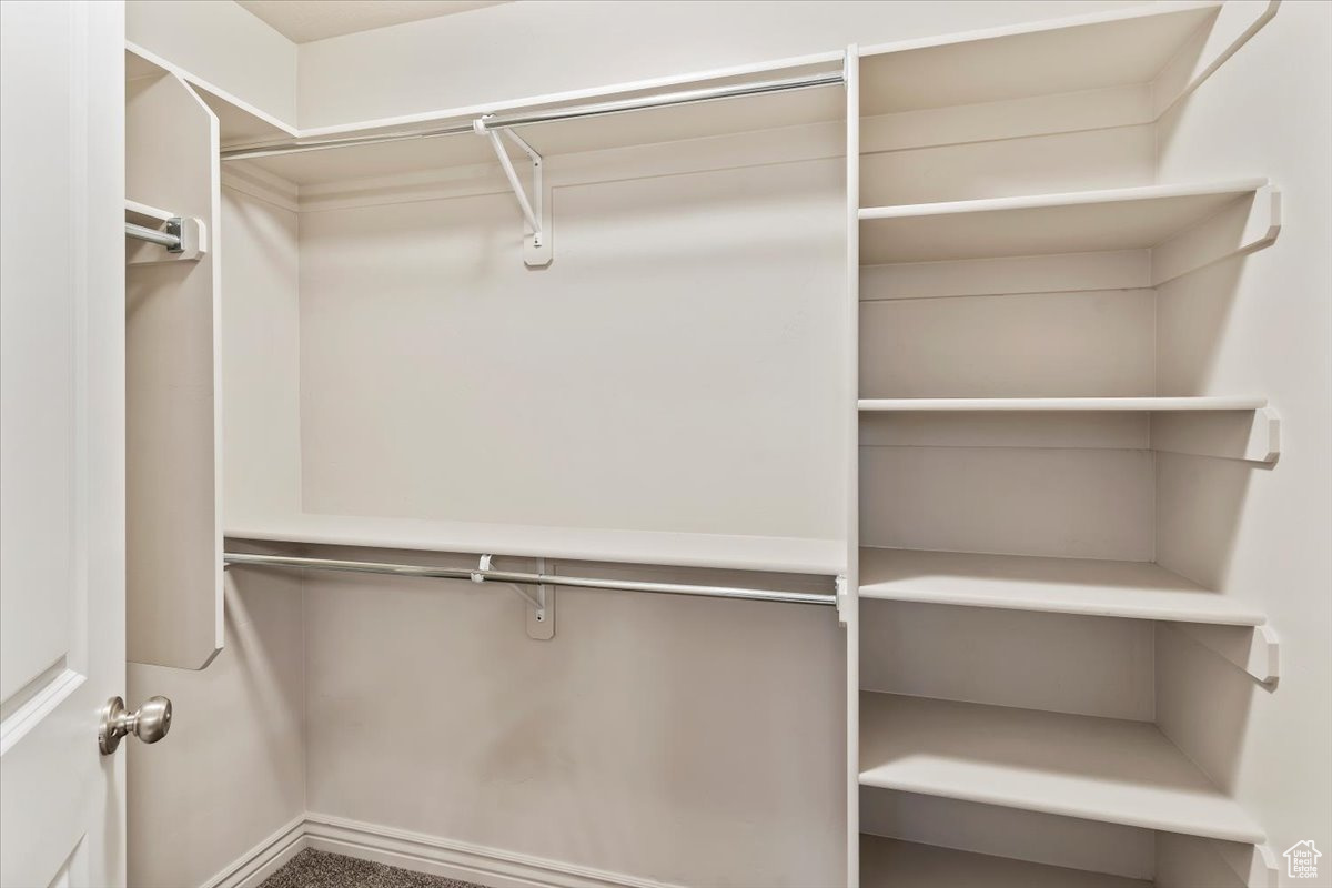 SANDY POINT TOWNHOME - Residential