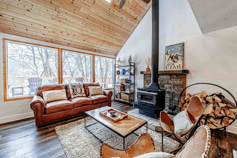 Tiny photo for 1423 BASEL DR, Midway, UT 84049 (MLS # 2156865)
