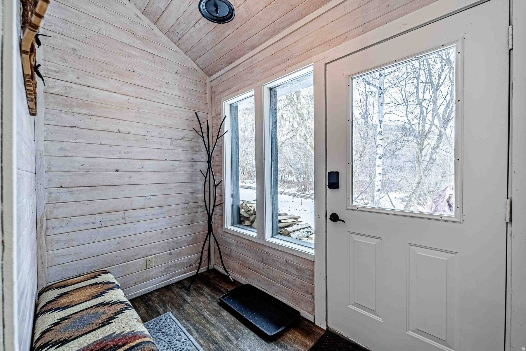 SWISS MOUNTAIN EST - Residential