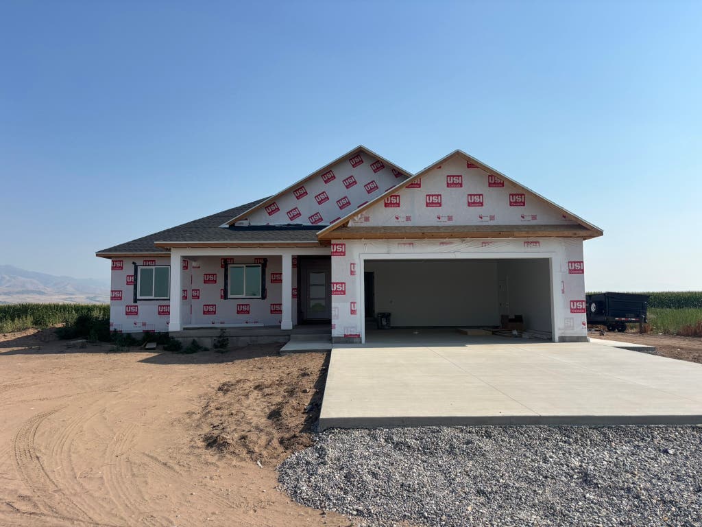 Photo of 364 E 1600 S, Lewiston, UT 84320 (MLS # 2176550)