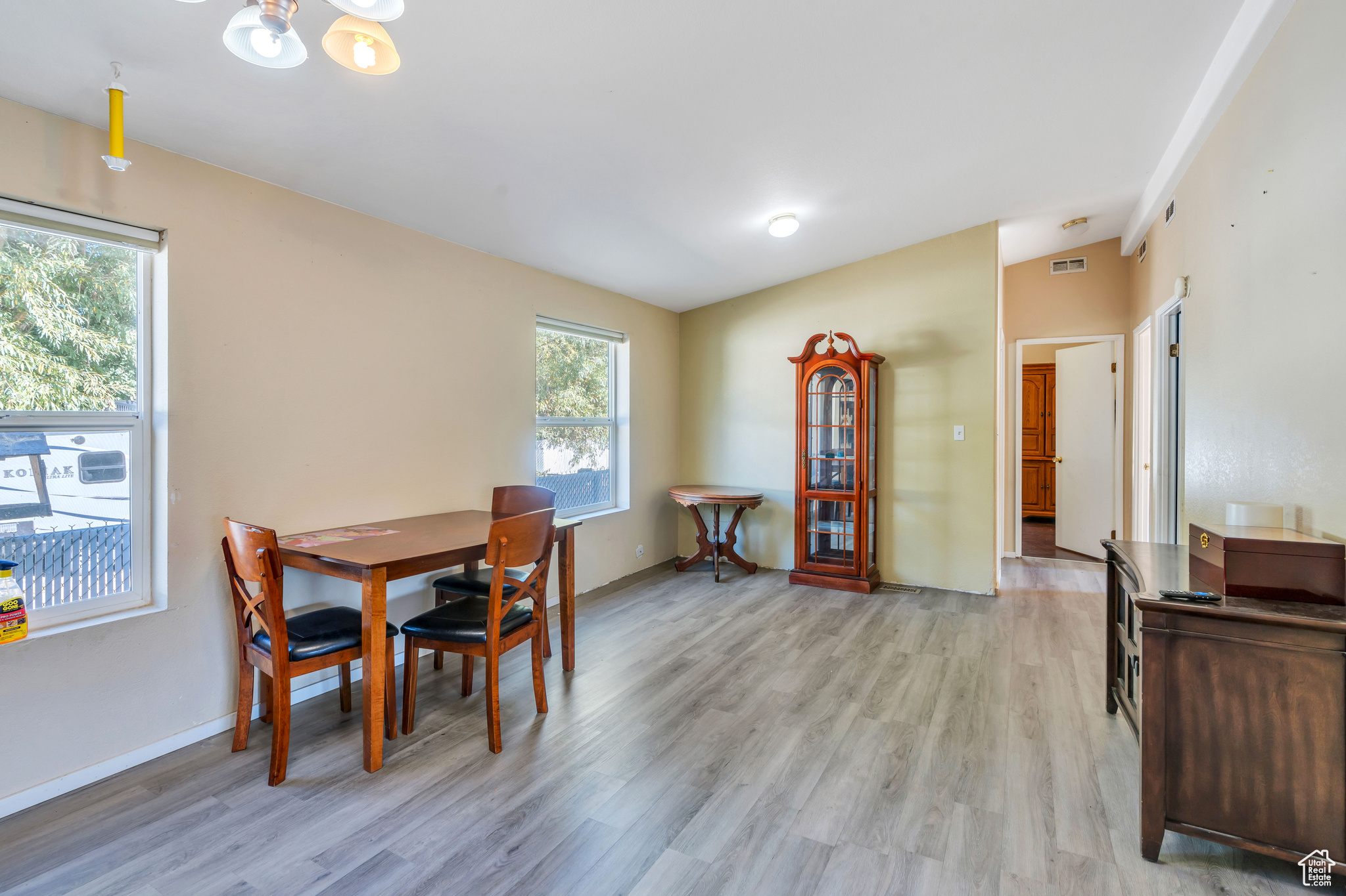OAKBROOK - Residential