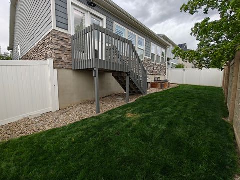 Tiny photo for 1073 BLACKSTONE DR, Fruit Heights, UT 84037 (MLS # 2150956)
