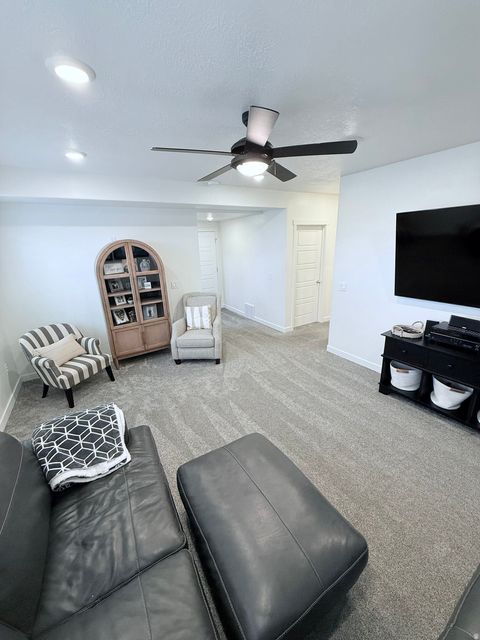 Tiny photo for 1073 BLACKSTONE DR, Fruit Heights, UT 84037 (MLS # 2150956)