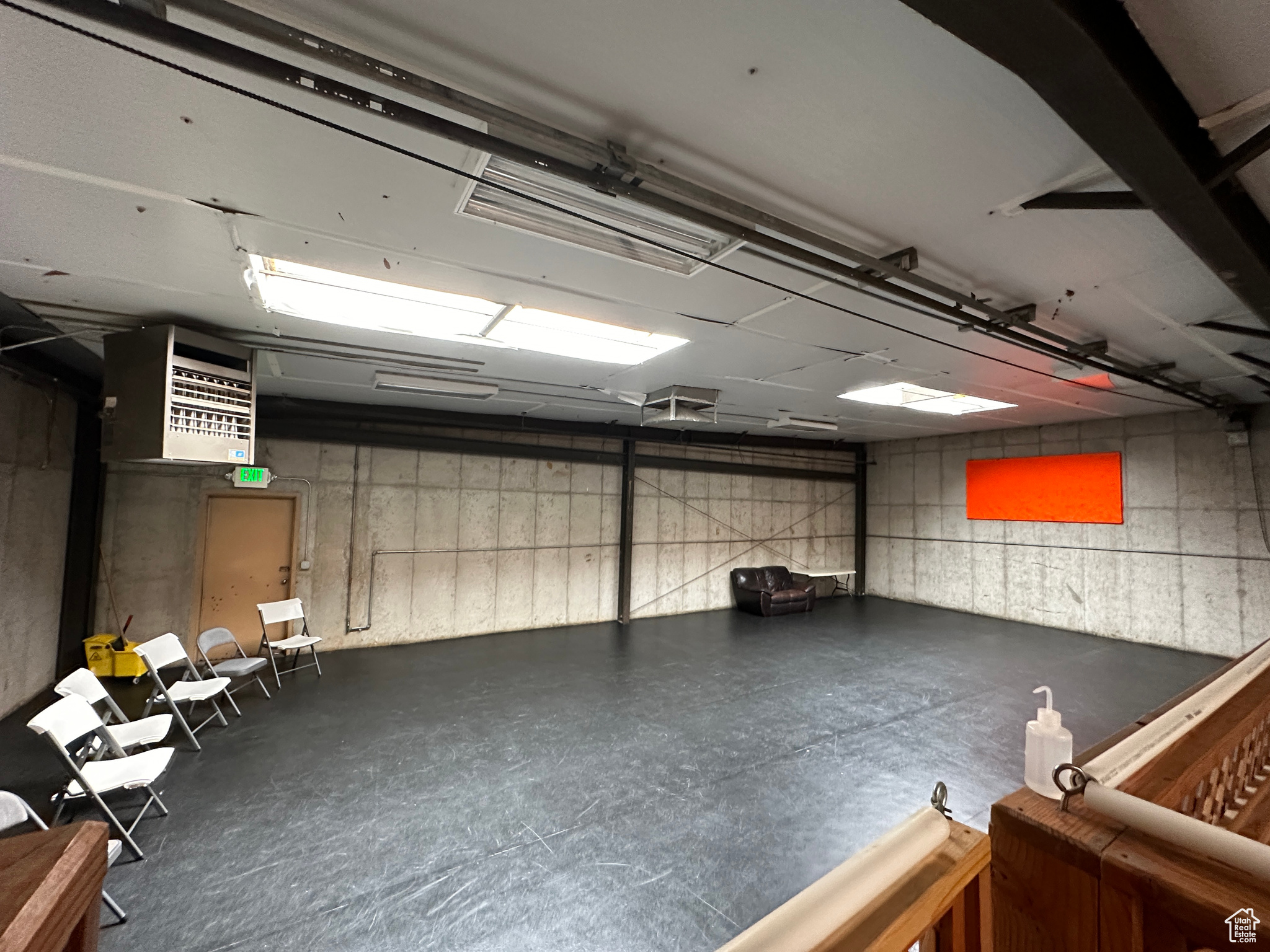 HARRIMAN SUB - Commercial Sale