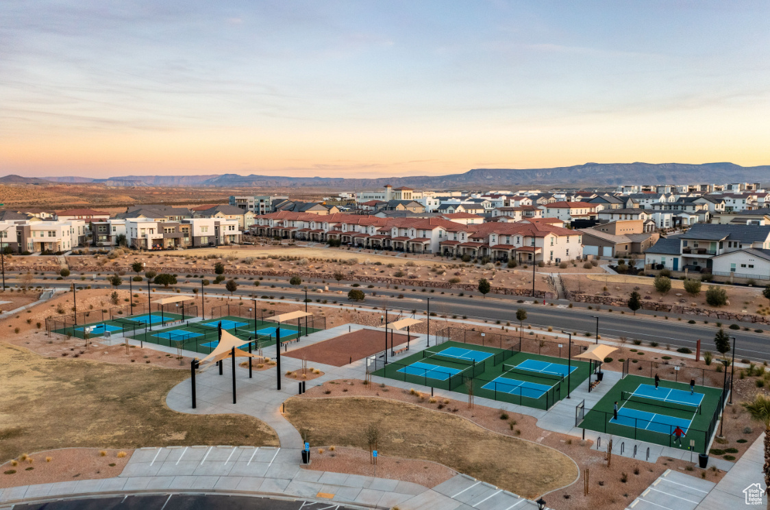 ATKINVILLE TOWNHOMES AT DESERT COLOR - Residential
