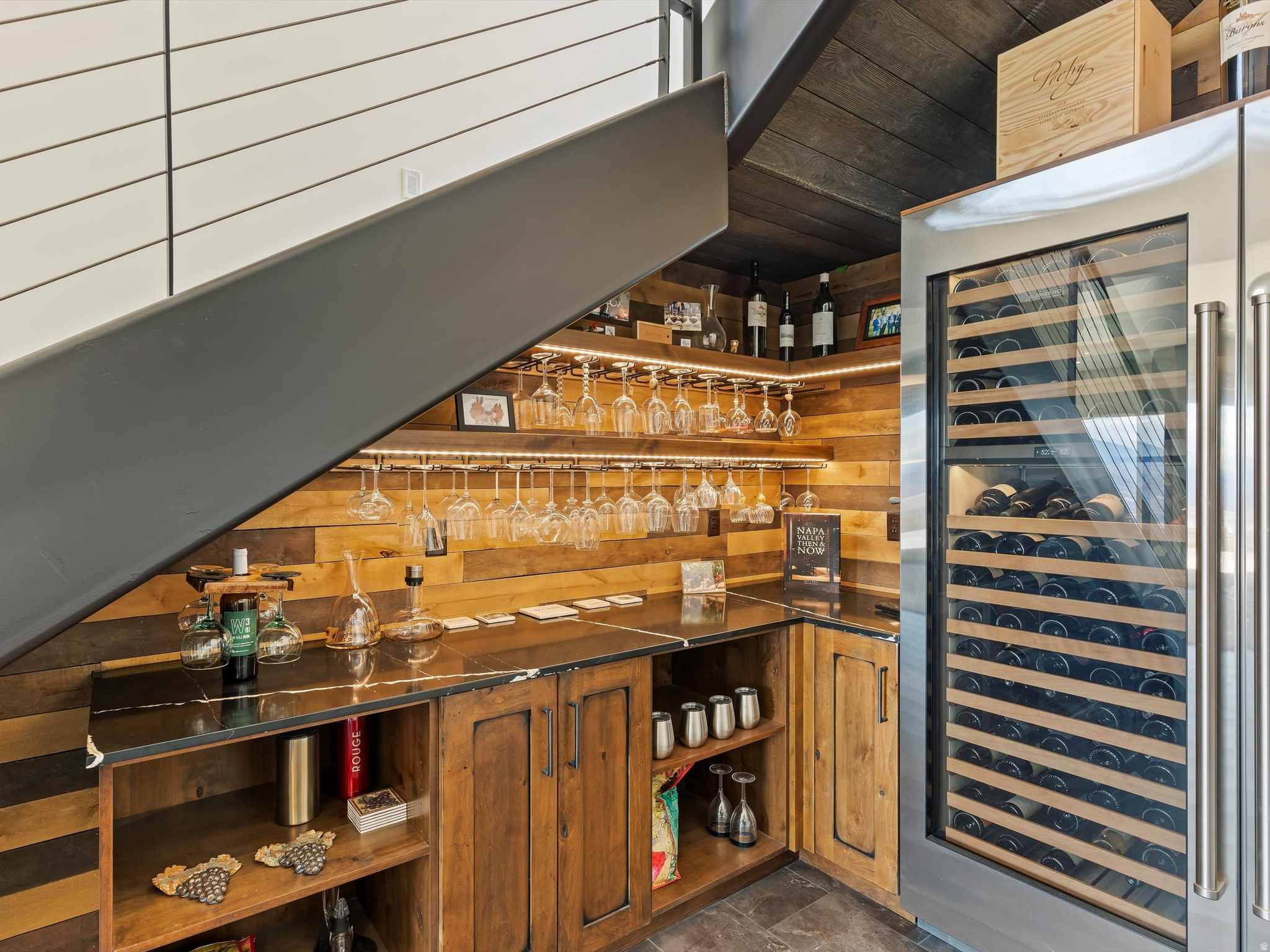 THE HIGHLANDS - Residential