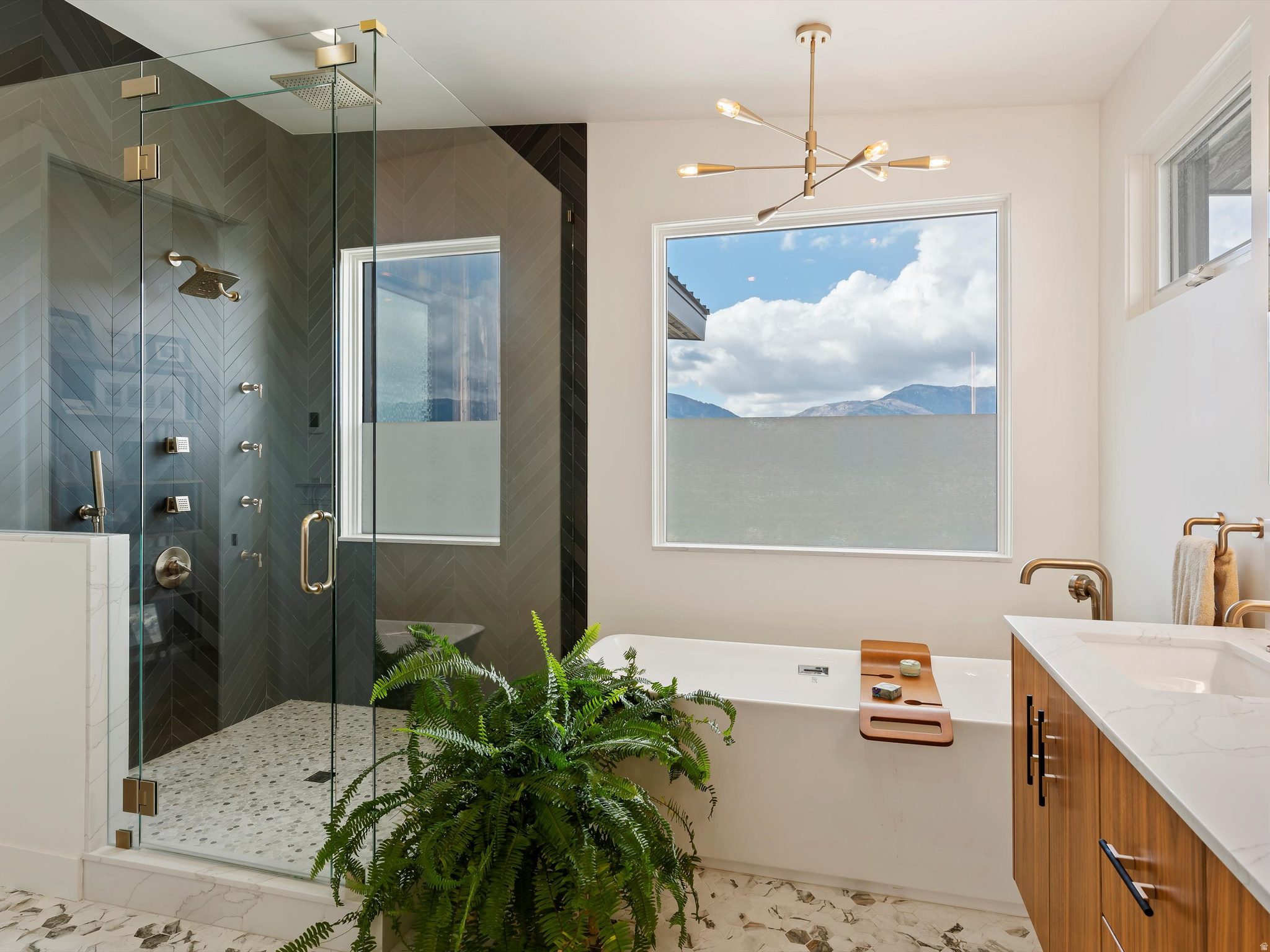 THE HIGHLANDS - Residential