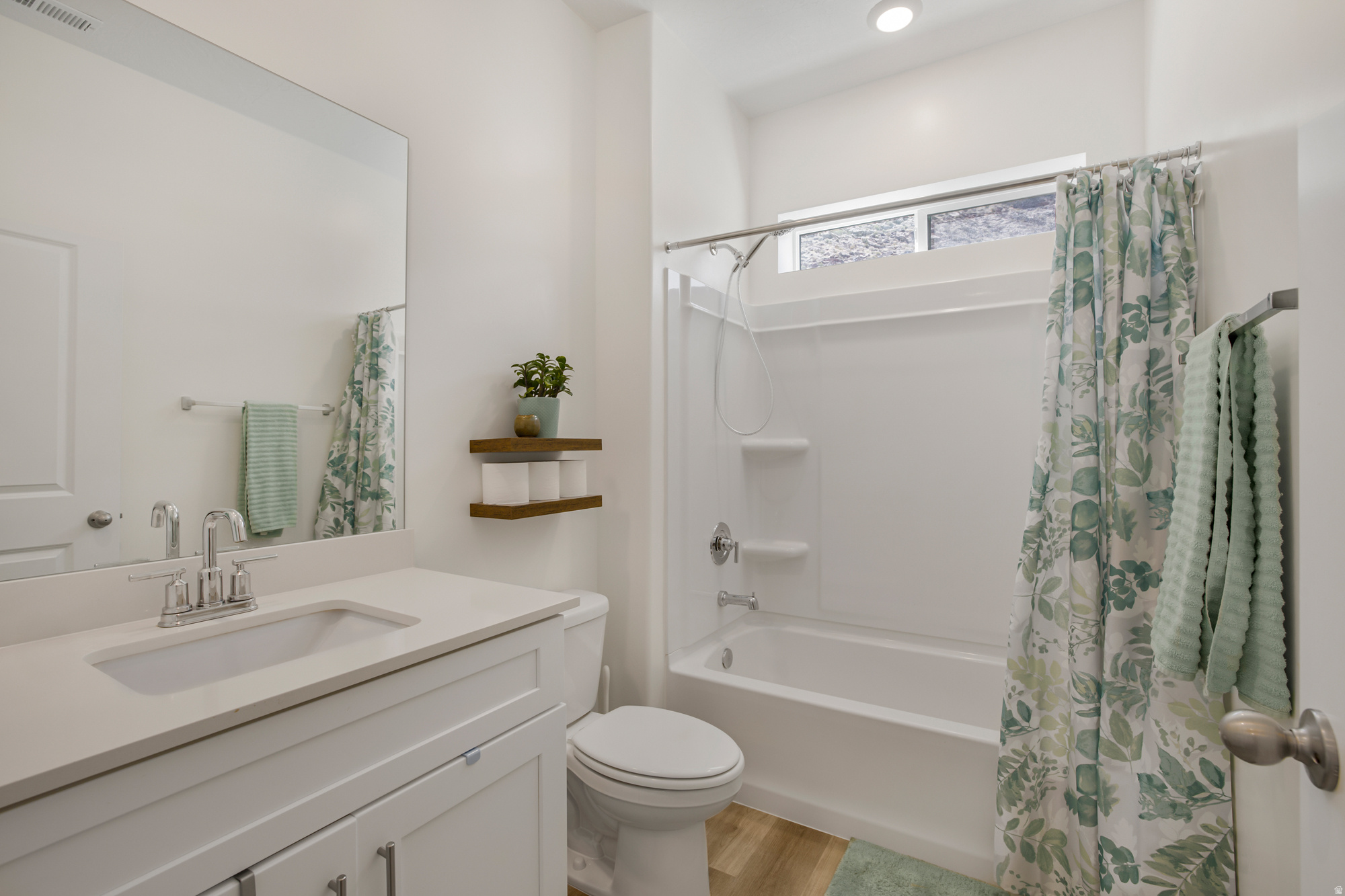 STANDING ROCK EAST AT LONG VALLEY - Residential