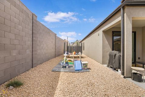 Tiny photo for 1473 S STAIRCASE WAY, Washington, UT 84780 (MLS # 2153726)