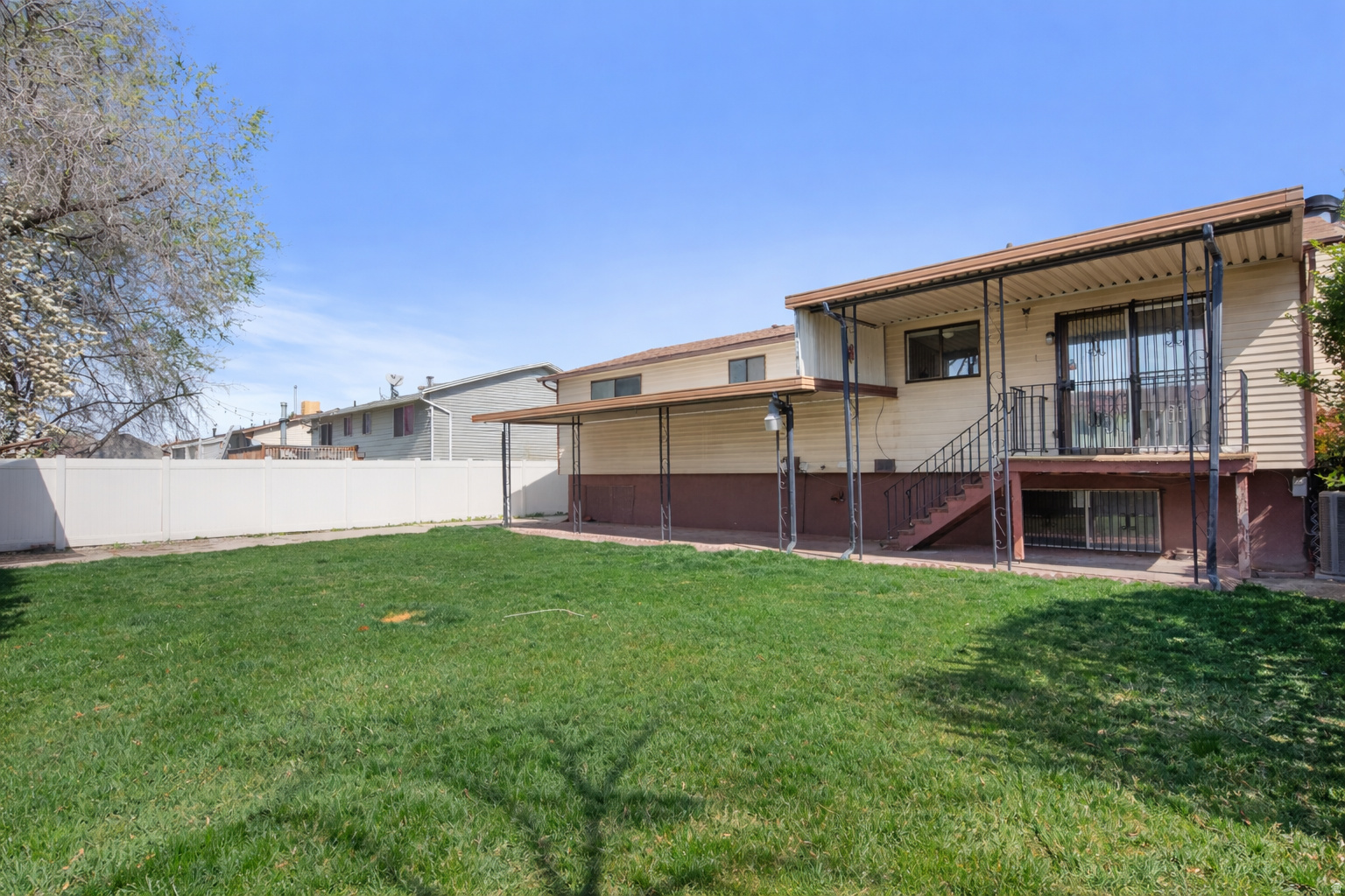 MEADOWS - Residential