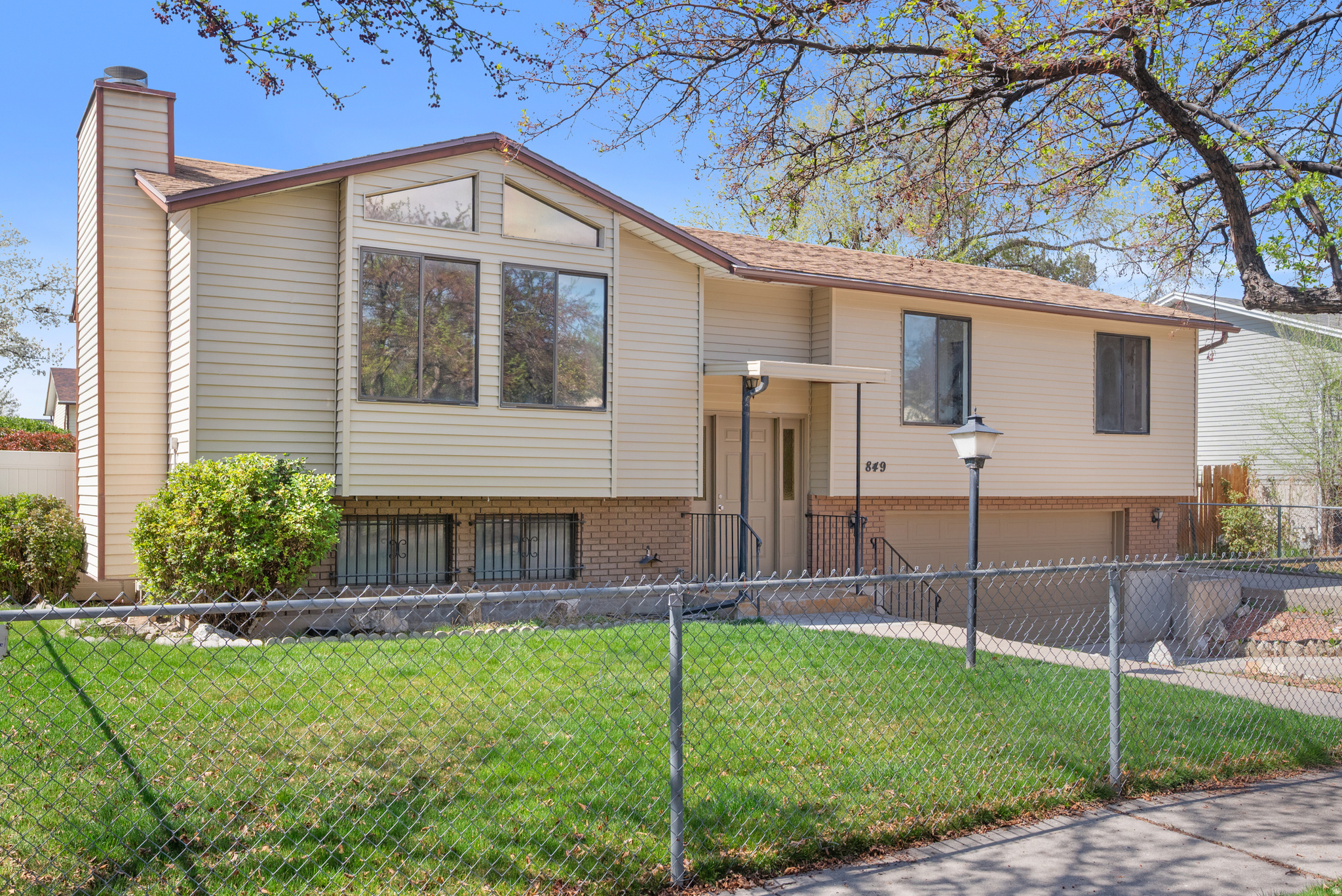 MEADOWS - Residential