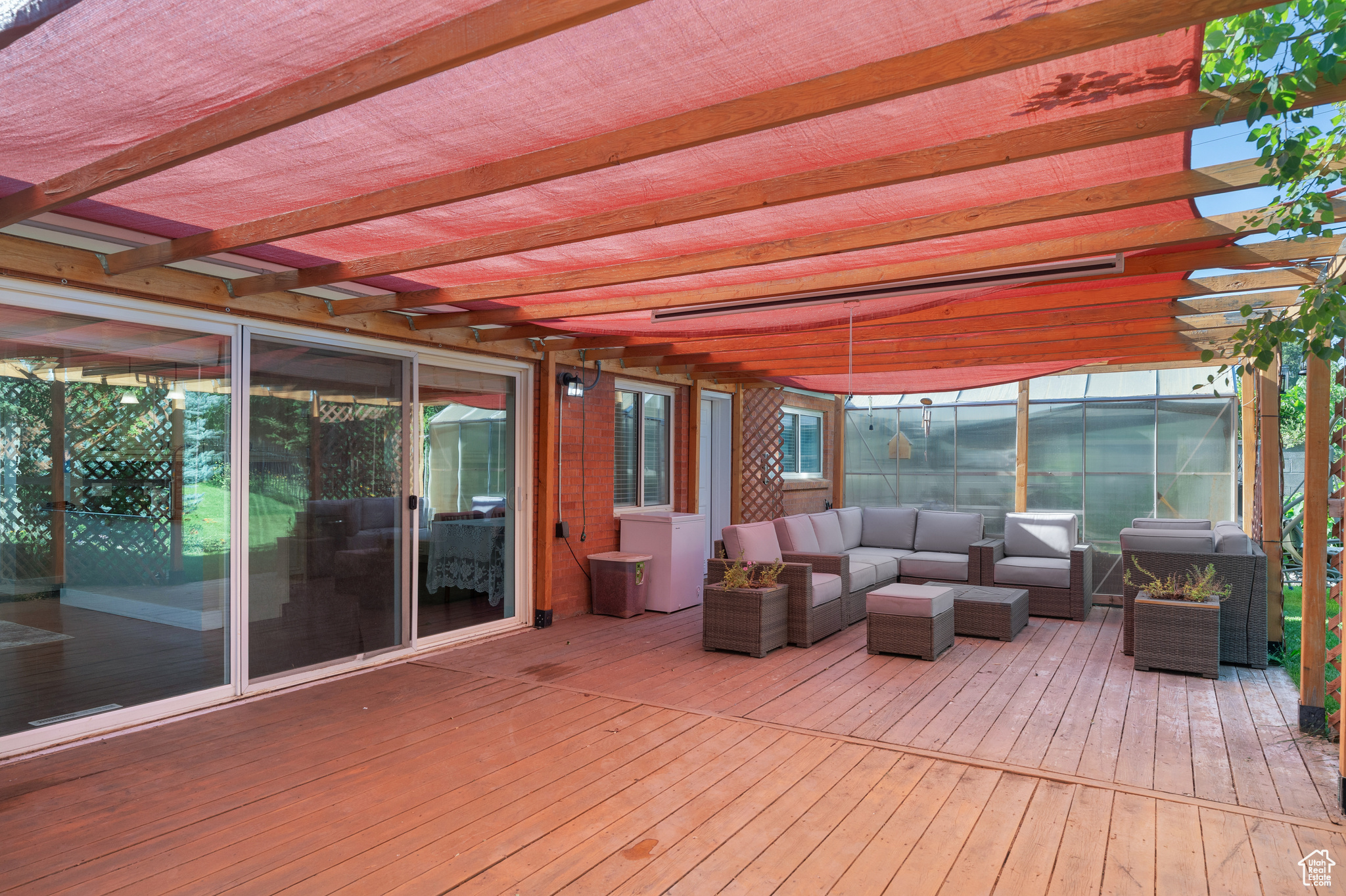 COUNTRY HEIGHTS SUB - Residential