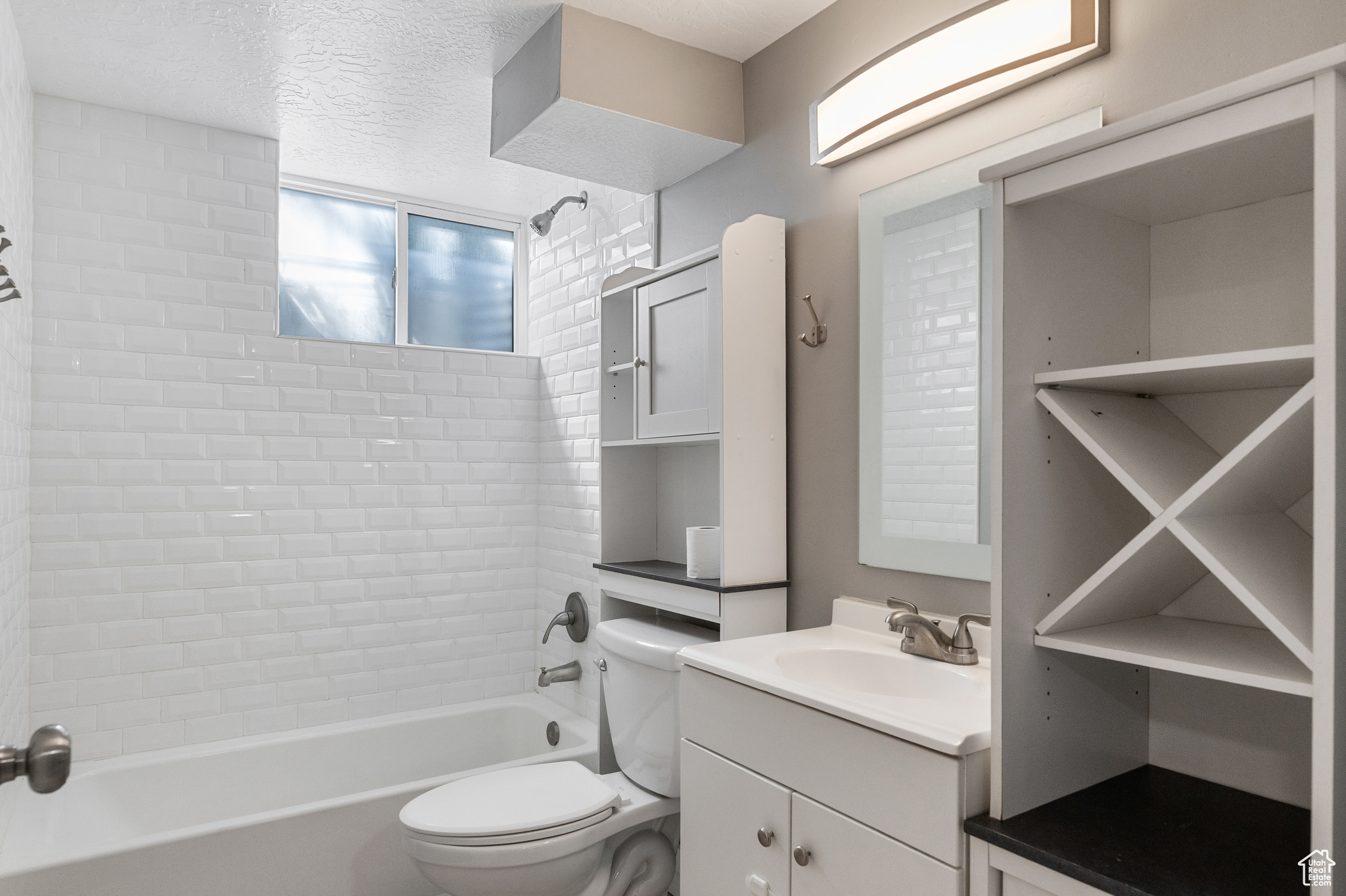 COUNTRY HEIGHTS SUB - Residential