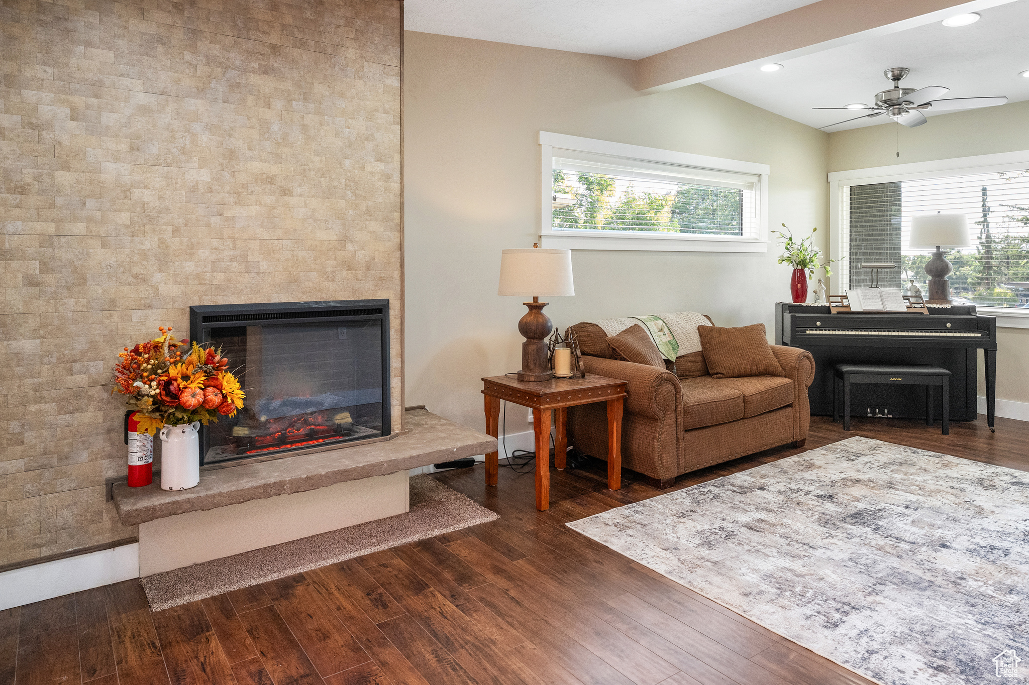 COUNTRY HEIGHTS SUB - Residential