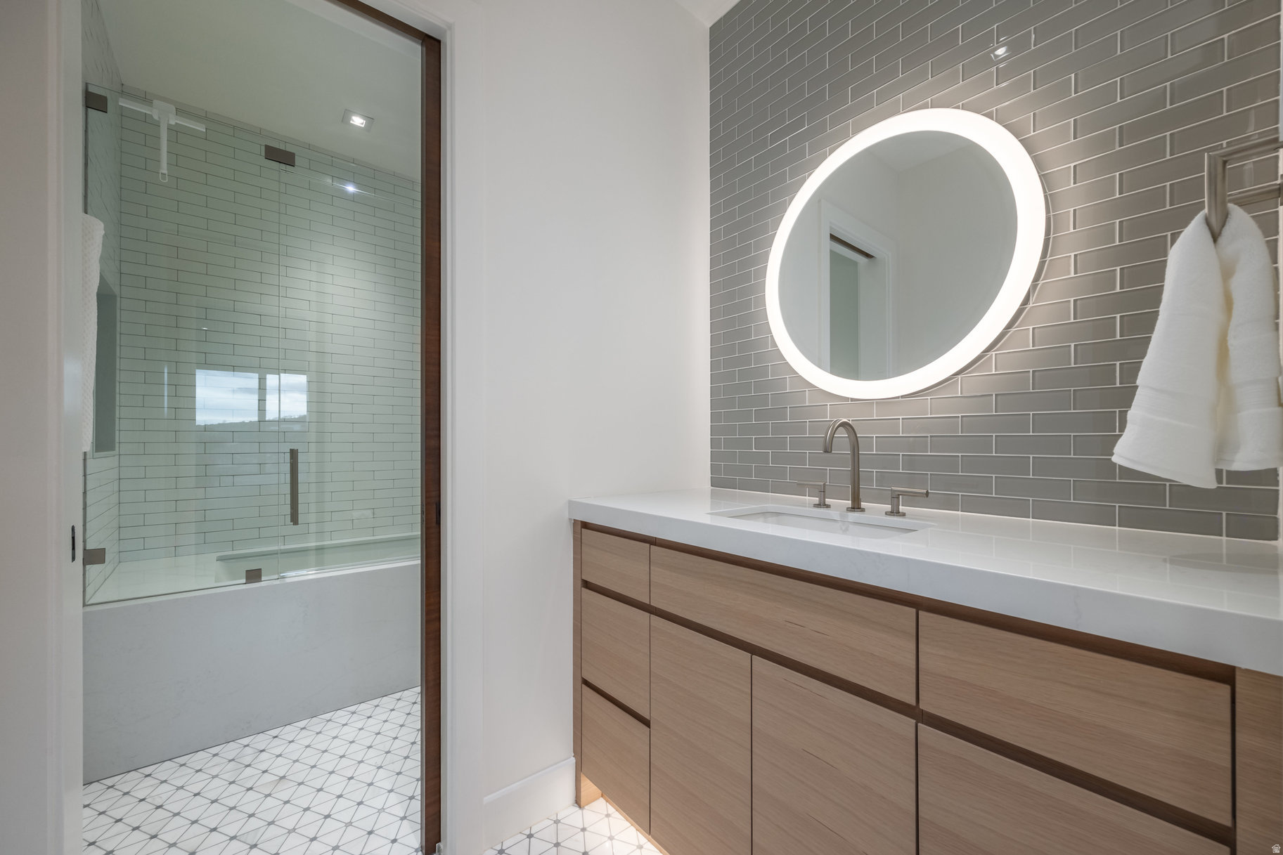 PROMONTORY NICKLAUS - Residential