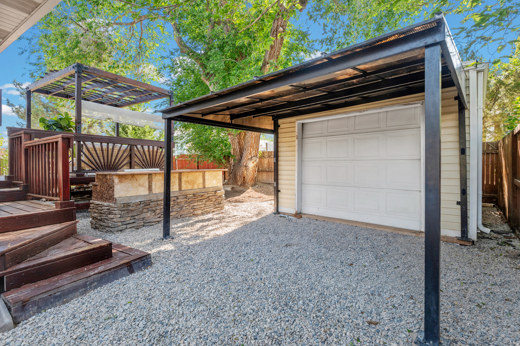 MEADOWS - Residential
