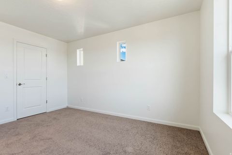 Tiny photo for 6148 W SPARROW DR, South Jordan, UT 84009 (MLS # 2141096)