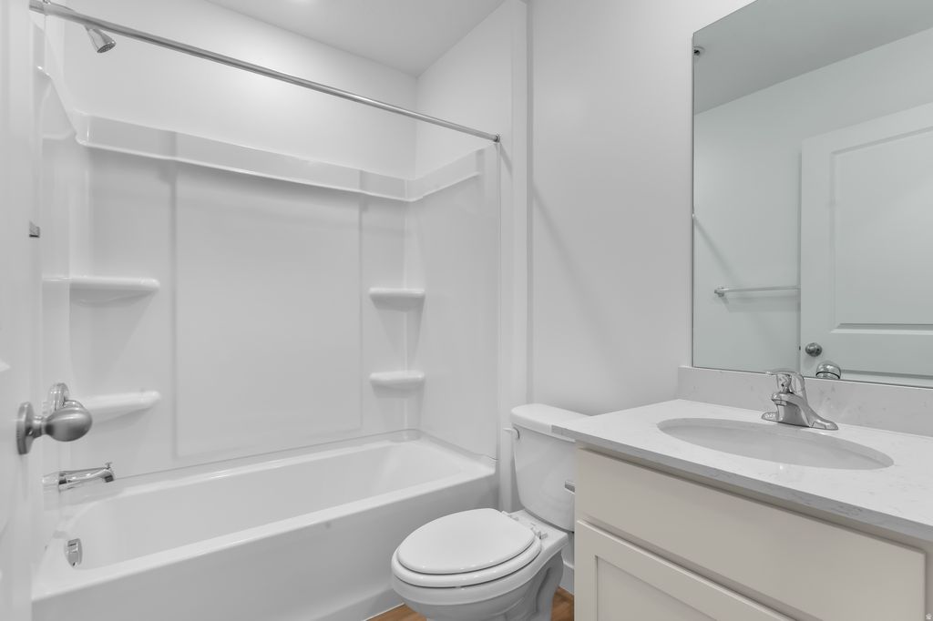 Photo of 290 E 1275 N #106, Harrisville, UT 84404 (MLS # 2149058)