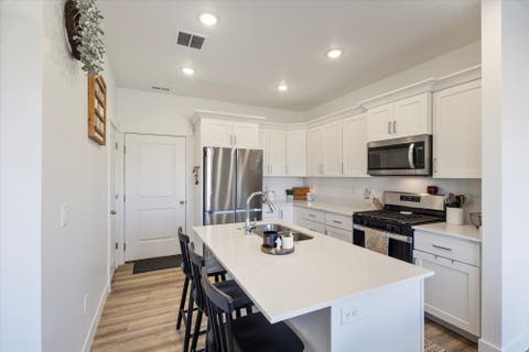 Tiny photo for 1641 N 840 St W, Salem, UT 84653 (MLS # 2150849)