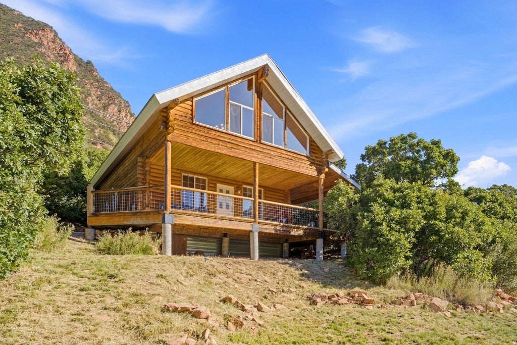 Photo of 2640 E WEBER CANYON RD, Oakley, UT 84055 (MLS # 2185534)