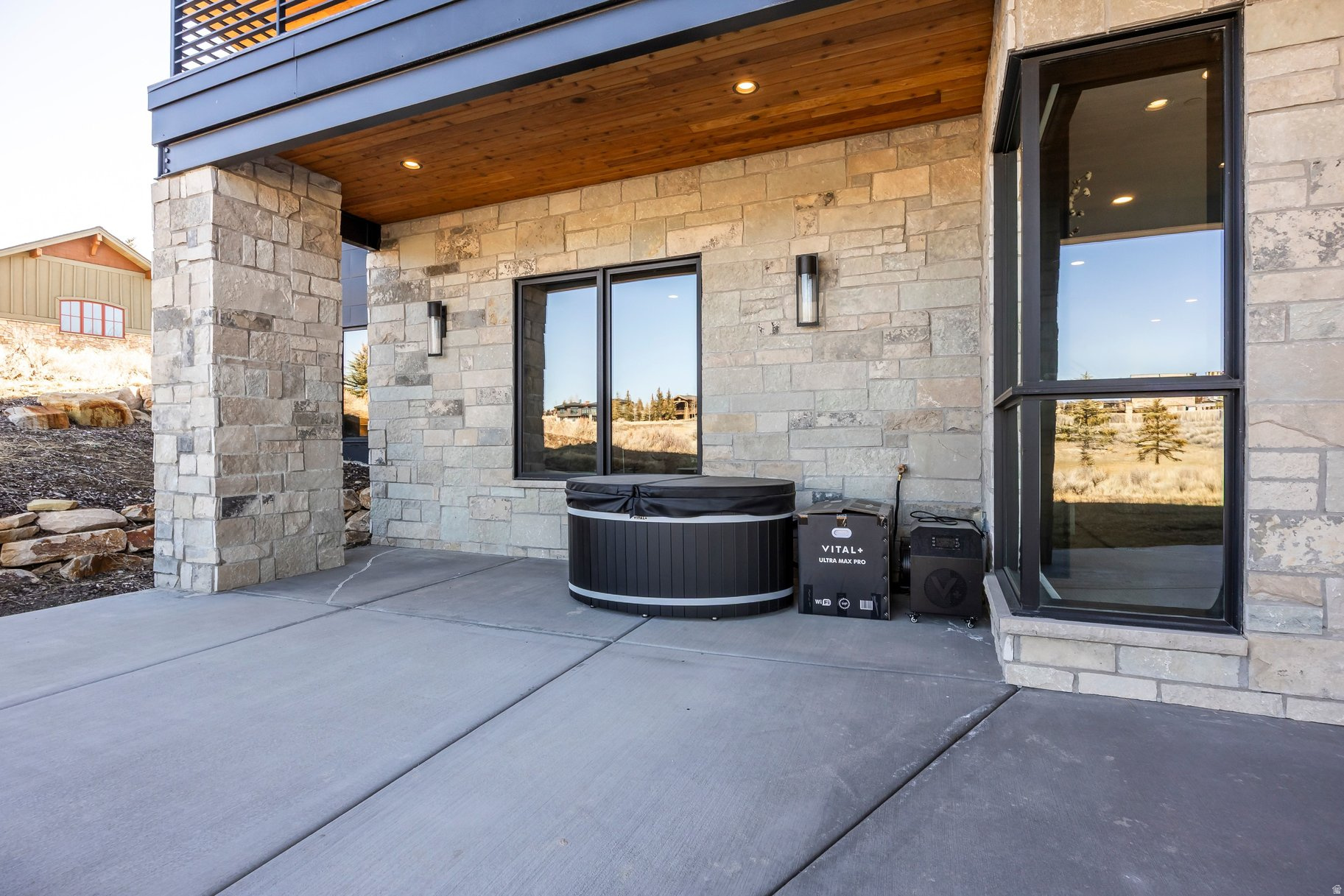 SIGNAL HILL - Residential