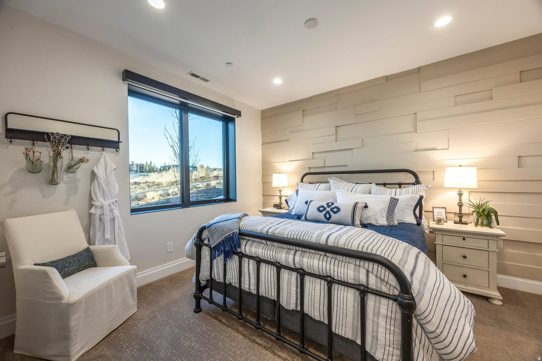 SIGNAL HILL - Residential